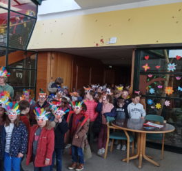 Carnaval : les écoliers défilent à la Résidence